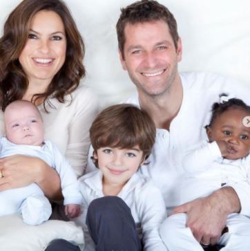 Amaya Josephine Hermann with her parents and siblings